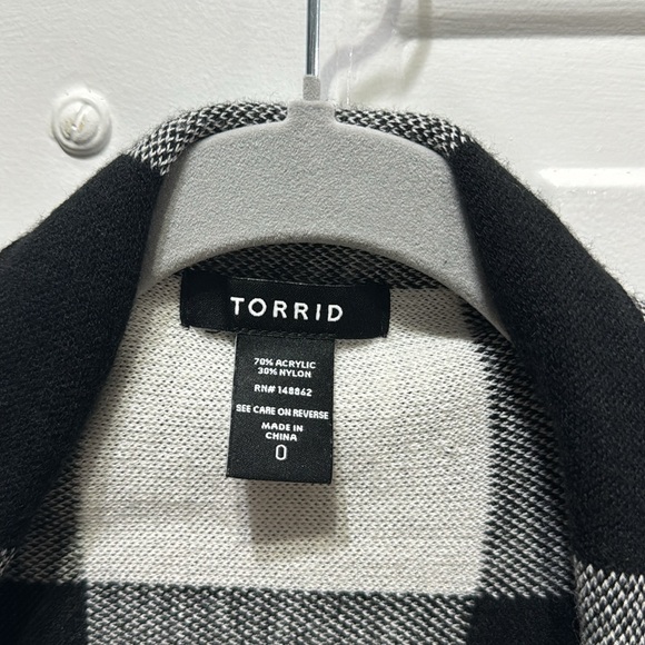Women’s Torrid Size 0 Cardigan Drape Front Sweater - Picture 5 of 6